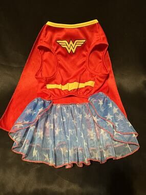 Wonder Women DC Comics Pet Halloween Puppy Dog Costume T-Shirt/Hoodie Size Large